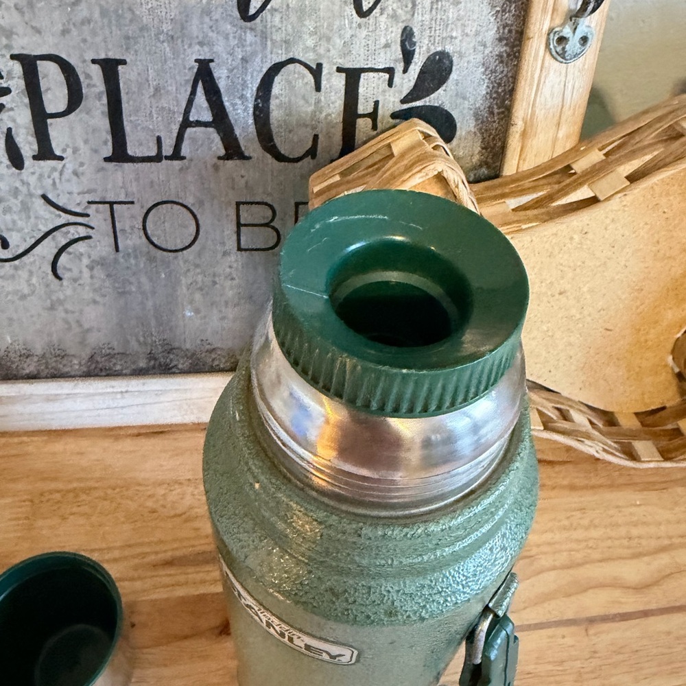 Stanley Aladdin Metal Thermos 1 Quart Green Vintage Model 98B94H - Picture 3 of 6